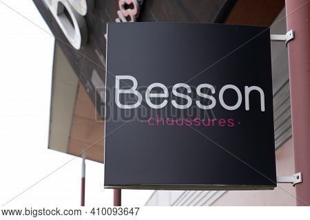 Bordeaux , Aquitaine France - 02 25 2021 : Besson Chaussures Brand Logo And Text Sign Store Shop In 