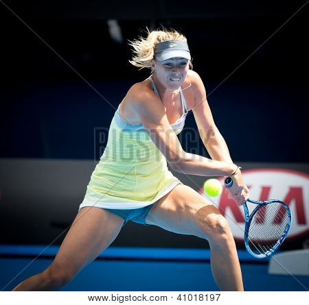 MELBOURNE - 14. ledna: Maria Sharapova Ruska v jejím prvním kole vyhrát nad Olga Puchkova nebo Russi