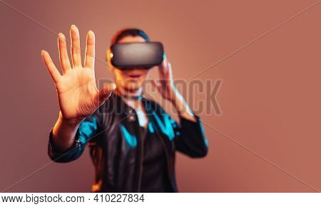 Young Girl Getting Experience Vr Headset Is Using Augmented Reality Eyeglasses Being In Virtual Real