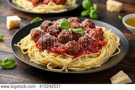 Vegetarian Spaghetti With Meat Free, Vegan Meatballs In Rich Tomato Sauce, Grated Cheese And Basil L