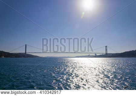 Magnificent View Along Turquoise Blue Waters Of Bosphorus Strait On 15 July Martyrs Bridge - Bosphor