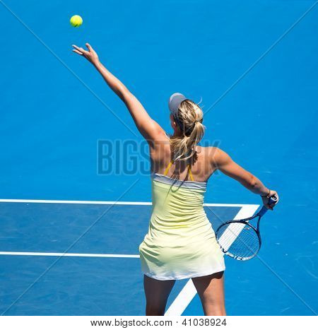 MELBOURNE - 14. ledna: Maria Sharapova Ruska v jejím prvním kole vyhrát nad Olga Puchkova nebo Russi