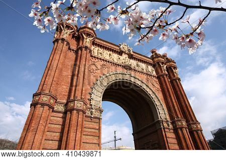 Spring In Barcelona. Triumphal Arch Of Barcelona, Spain.