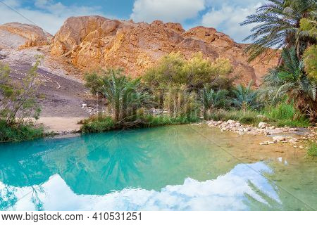 Turquoise Lake Among The Rocks In Oasis Of Chebika Near Nefta At Sahara Desert, Tunisia