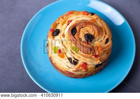 Craffin (cruffin) With Raisins, Nuts And Candied Fruits. Easter Bread Kulich. Easter Holiday. Close-