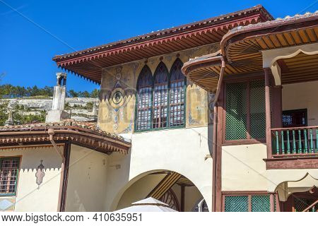 Bakhchisarai, Crimea,19.09.2020 .  The Khan's Palace. It Was Built In The 16th Century, Decorated In