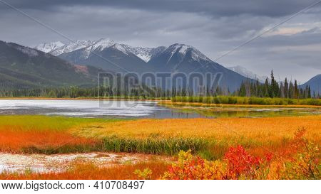 Vermilion lakes in autumn time at Banff national park