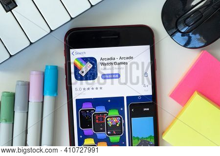 New York, Usa - 2 March 2021: Arcadia - Arcade Watch Games Mobile App Icon On Phone Screen, Illustra