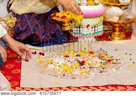 Wedding Dowry, The Dowry Marriage In Thailand, Thailand Wedding, Ceremony.