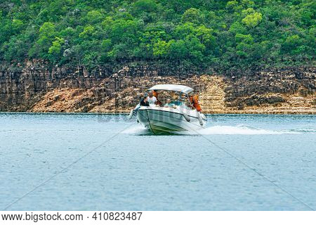 Capitólio - Mg, Brazil - December 09, 2020: Tourist Boat Navigating At Furnas Lake. Eco Tourism Of M