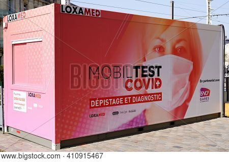 Bordeaux , Aquitaine France - 03 03 2021 : Loxamed Mobil Test Covid In Mobile Medical Center For Cov