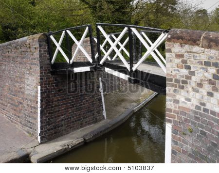 Ponte do canal
