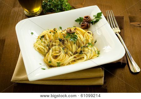 Spaghetti with bottarga and anchovies