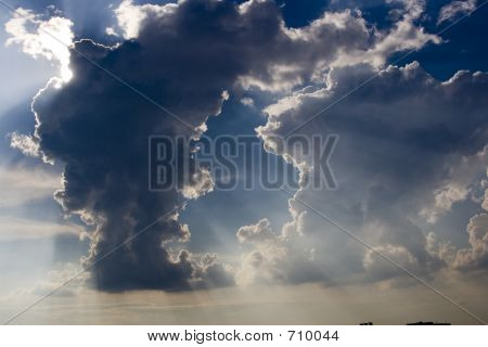 Nuages en colère