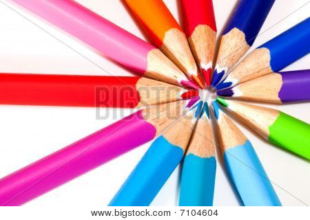 Círculo de lápices de colores