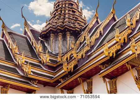 Phra Thinang Dusit Roof