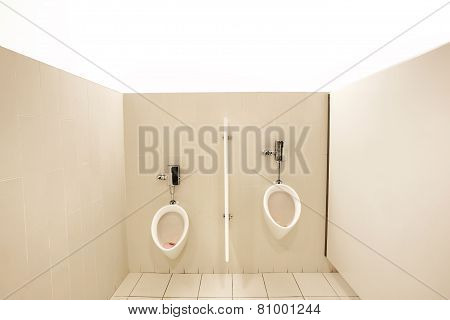 Men's Urinal