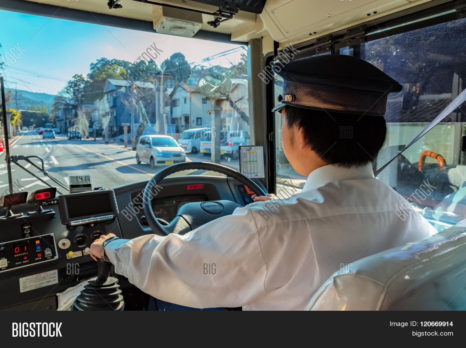 Токио метро аниме. Босодзоку трак. Городской автобус японии. Автобусы в японии с аниме. Грузовики decotora.