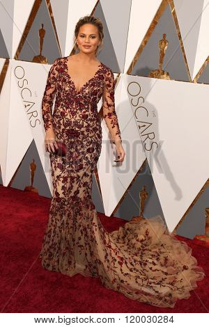 LOS ANGELES - FEB 28:  Chrissy Teigen at the 88th Annual Academy Awards - Arrivals at the Dolby Theater on February 28, 2016 in Los Angeles, CA