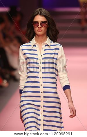 Adl Cengiz Abazoglu Catwalk