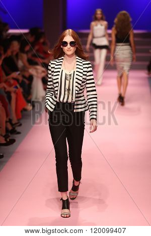 Adl Cengiz Abazoglu Catwalk