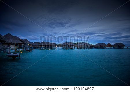 Tahitian night