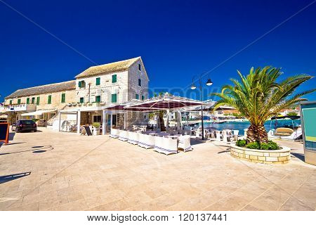 Waterfront Promenade Og Town Primosten