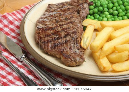 Cena di bistecca filetto di manzo alla griglia