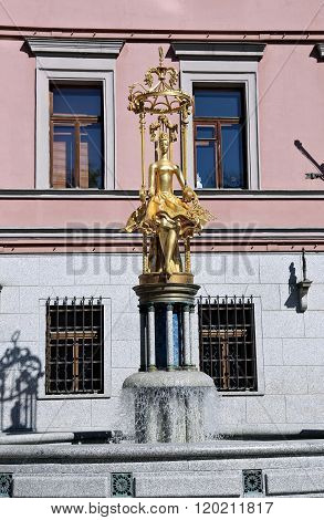 Sculpture Fountain Gold Princess Turandot Near Vakhtangov Theater In Moscow