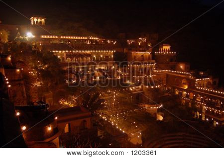 Neemrana gece