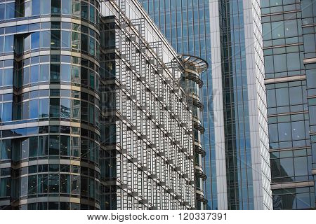 LONDON, Canary Wharf business centre view