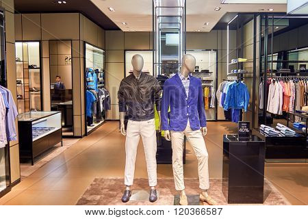 BANGKOK, THAILAND - JUNE 20, 2015: shopping center interior. Shopping centers such as Siam Paragon, Central World Plaza, Emperium, Gaysorn and Central Chidlom become shopping Mecca for shopaholics