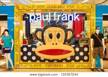 BANGKOK, THAILAND - JUNE 20, 2015: interior of shopping center. Shopping centers such as Siam Paragon, Central World Plaza, Emperium, Gaysorn and Central Chidlom become shopping Mecca for shopaholics