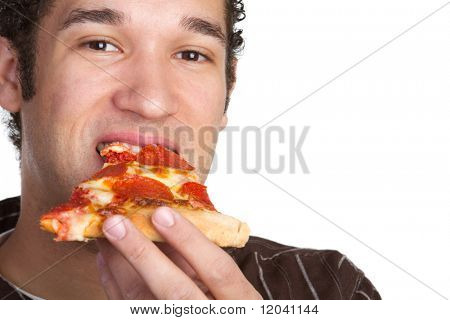 Mladý muž, jíst pizzu
