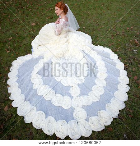Pretty Bride Outdoor
