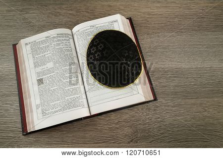 Pesah celebration jewish Passover holiday matza holiday torah