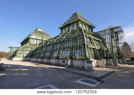 Palmenhaus Schoenbrunn In Wien