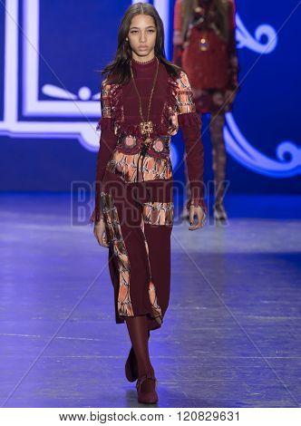 Anna Sui - Fall Winter 2016 Collection
