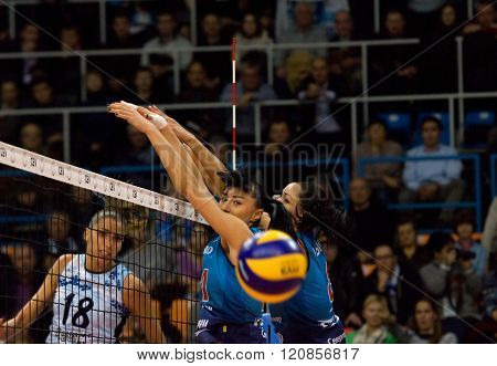 N. Obmochaeva (8) And E. Lyubushkina (11)