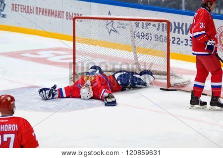 M. Mikhaylovsky (20) Lay Down On Ice