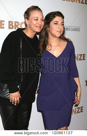 LOS ANGELES - MAR 7:  Jim Parsons, Mayim Bialik at the The Bronze Premiere at the SilverScreen Theater at the Pacific Design Center on March 7, 2016 in Los Angeles, CA