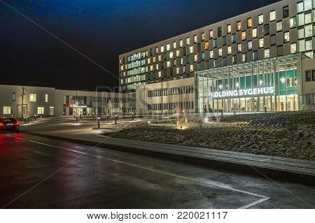 Main Entrance Kolding Hospital Sygehus Lillebælt at night