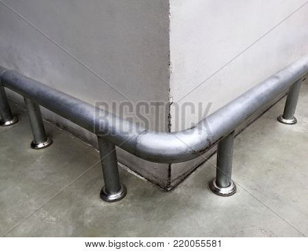 Protective Rail made of Steel Pipe for Prevention of a Pillar from Carts Hitting