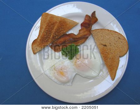 Oeufs Bacon Toast avec chemin d'accès