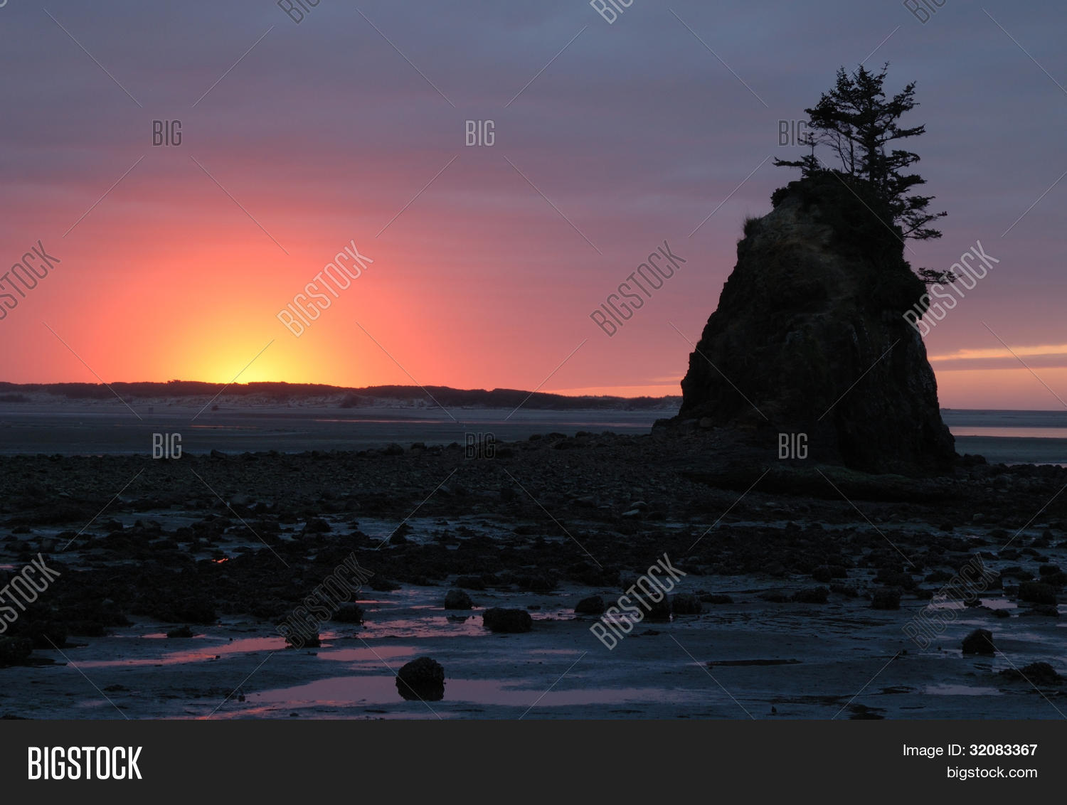 Siletz Bay Image & Photo (Free Trial) Bigstock