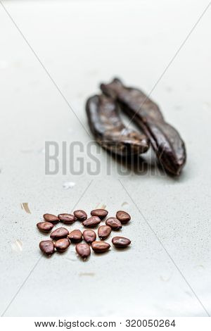 Carob Seeds And Pods Carats / Locust Beans Ready To Use.