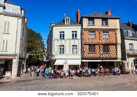 Saumur, France - September 15, 2018: Street Cafe At Saint Pierre Square In Saumur City, Loire Valley