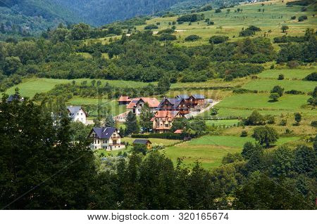 Kroscienko Town