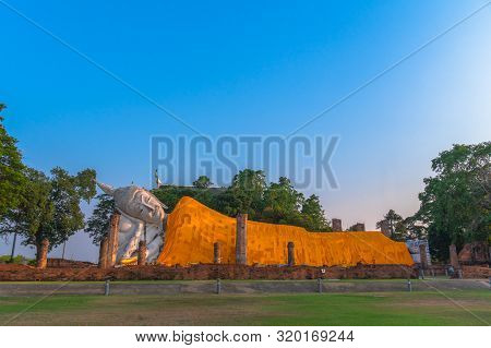 Sunrise At The Big Buddhist Monks Luang Phor Tuad Statue At Buddha Uttayarn Maharach Project Ayuttha