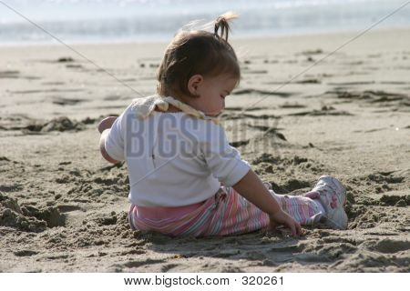 Bambino sulla spiaggia